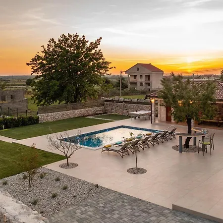Tany Tatil Evi